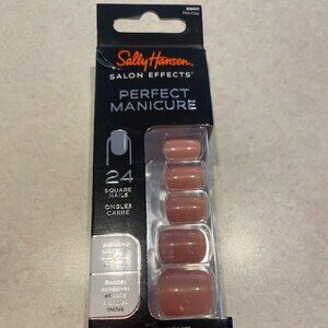 Sally Hansen Perfect Manicure Press On Glue 24 Nails Pink Clay New Unopened